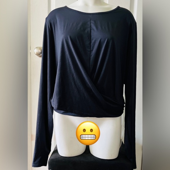 Fabletics Tops - NWT Fabletics Black Front Twist Long Sleeve Athletic Top size 3X